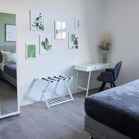 Relax Fuer Bis Zu 6 Personen - Parkplatz - Voll Ausgestattet & Gemuetlich Daire *