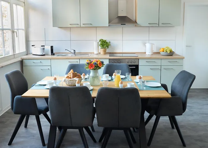 Relax Fuer Bis Zu 6 Personen - Parkplatz - Voll Ausgestattet & Gemuetlich Daire *